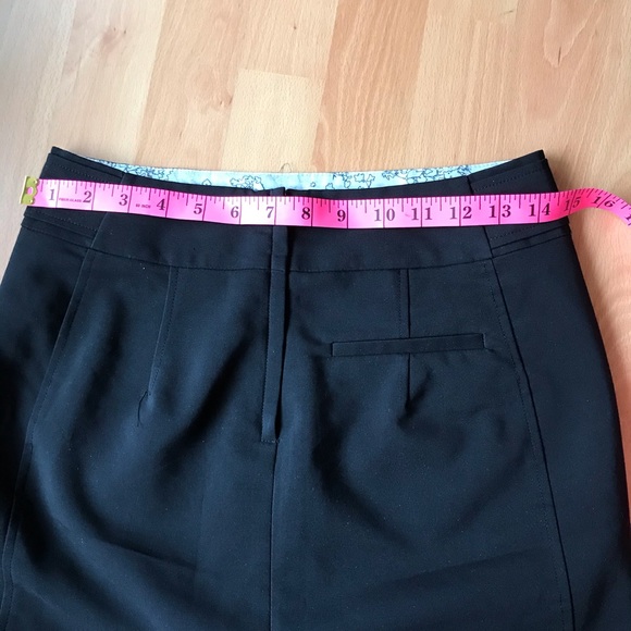 Black straight skirt - size 6 - Picture 6 of 7